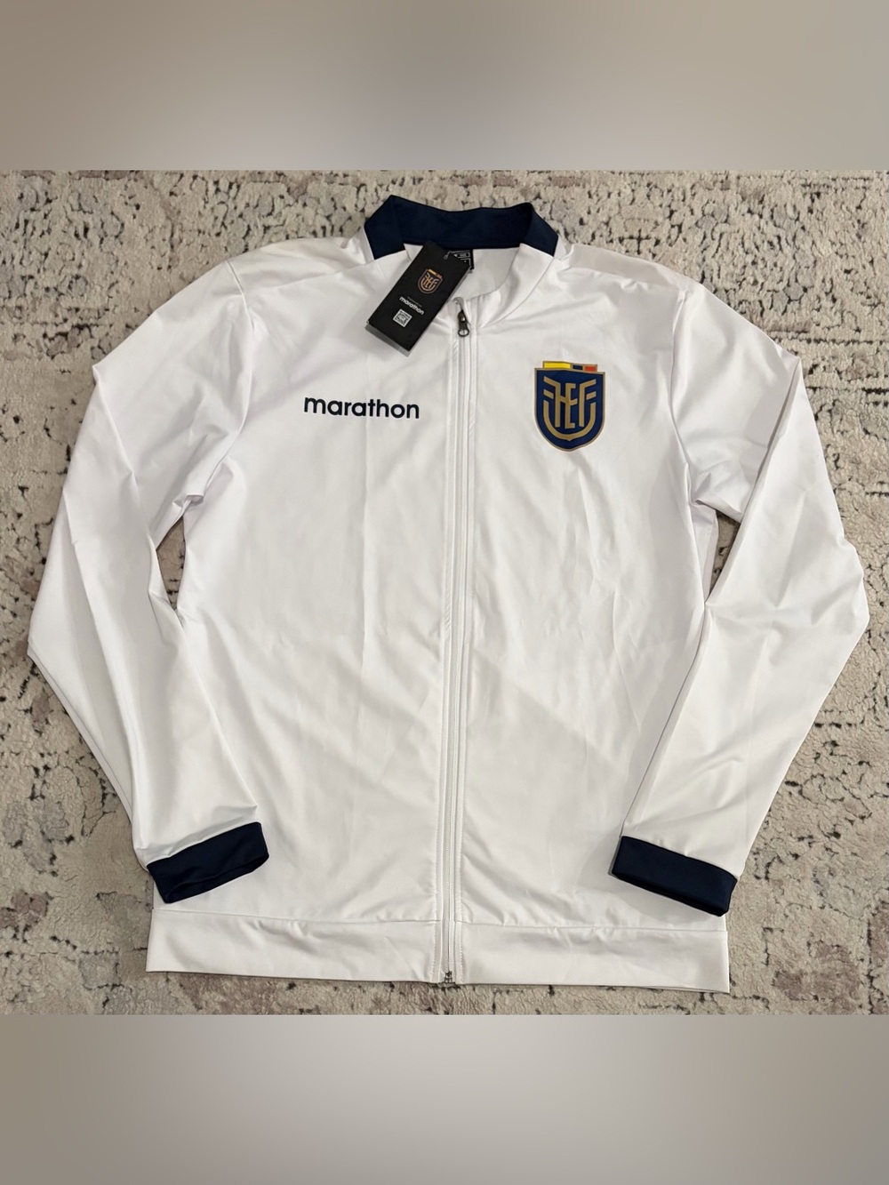 Marathon Authentic Ecuador National Team Soccer White Jacket Men’s Sz: Medium
